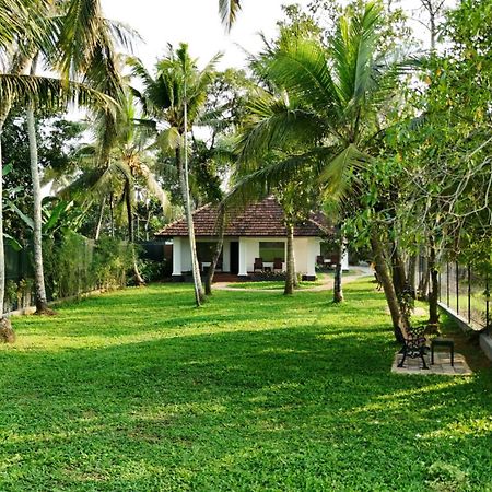 קומרקום Paadam By The Backwaters מראה חיצוני תמונה